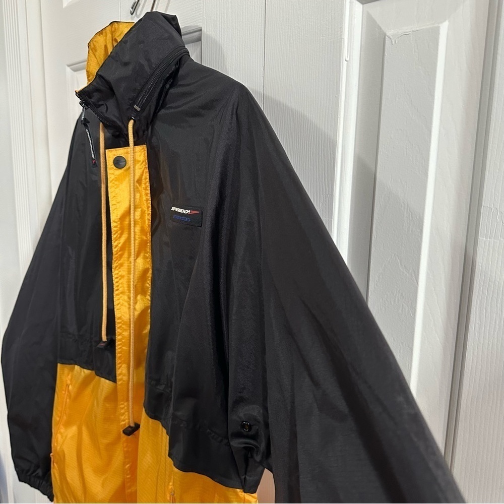 Speedo Winbreaker Jacket - Picture 3 of 10